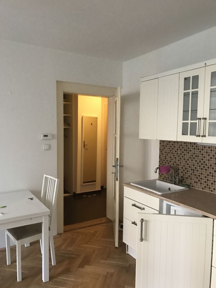 Byt 2+kk · 42 m² · Jugoslávských partyzánů, Praha - Dejvice - 3