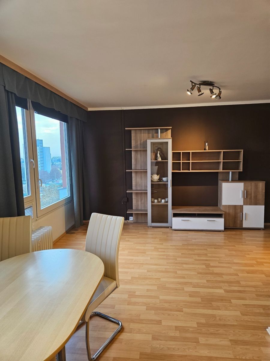 3+kk, Třebenická, Praha - Kobylisy, 66 m² - 1