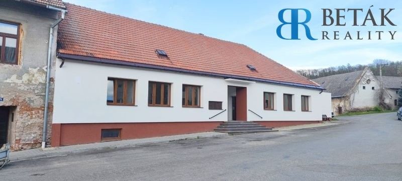 Obchodní prostory, 142 m²