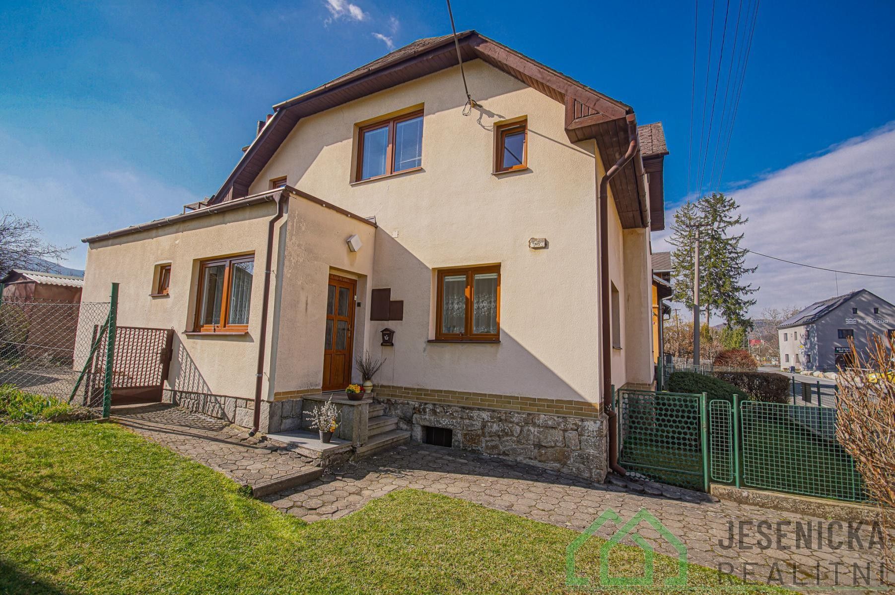 Rodinné domy, Černá Voda, 144 m² - 2