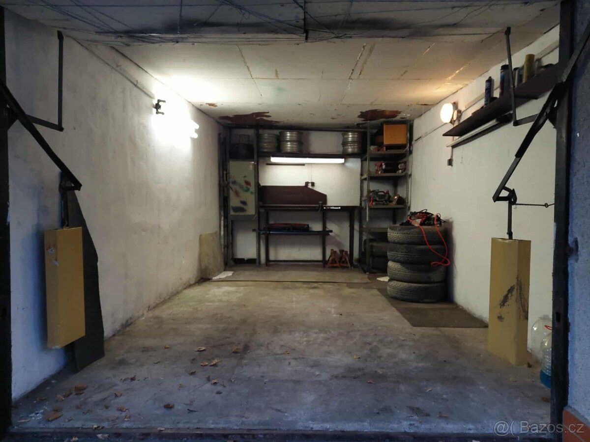 Pronájem garáž - Ostrava, 703 00