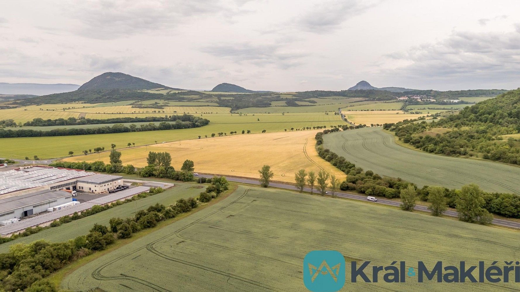 Prodej pozemek pro bydlení - Korozluky, okres Most, Ústecký kraj - 5
