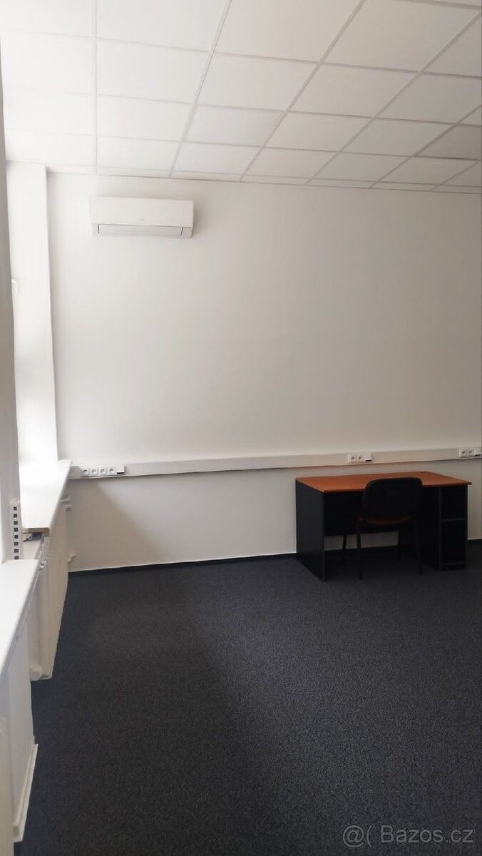 Pronájem kancelář - Zlín, 763 02