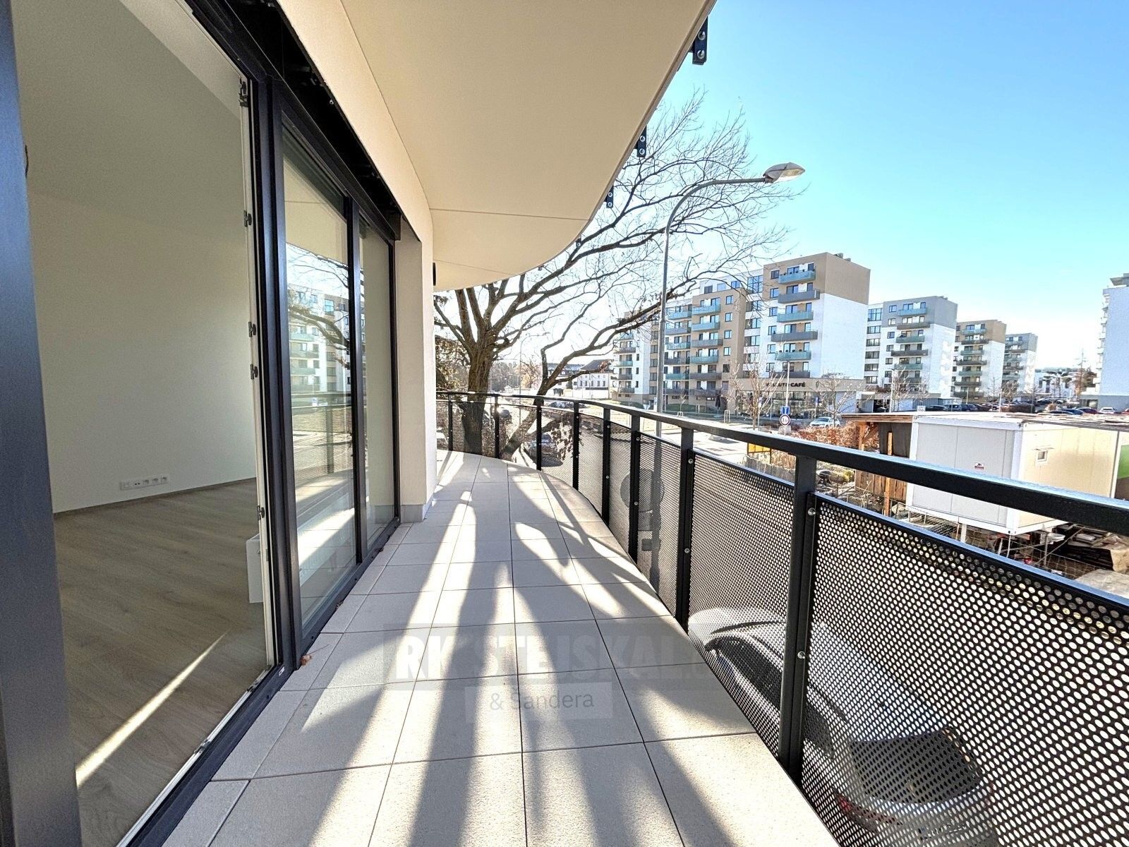 Pronájem byt 2+kk - Na Zlaté stoce, České Budějovice, 63 m²