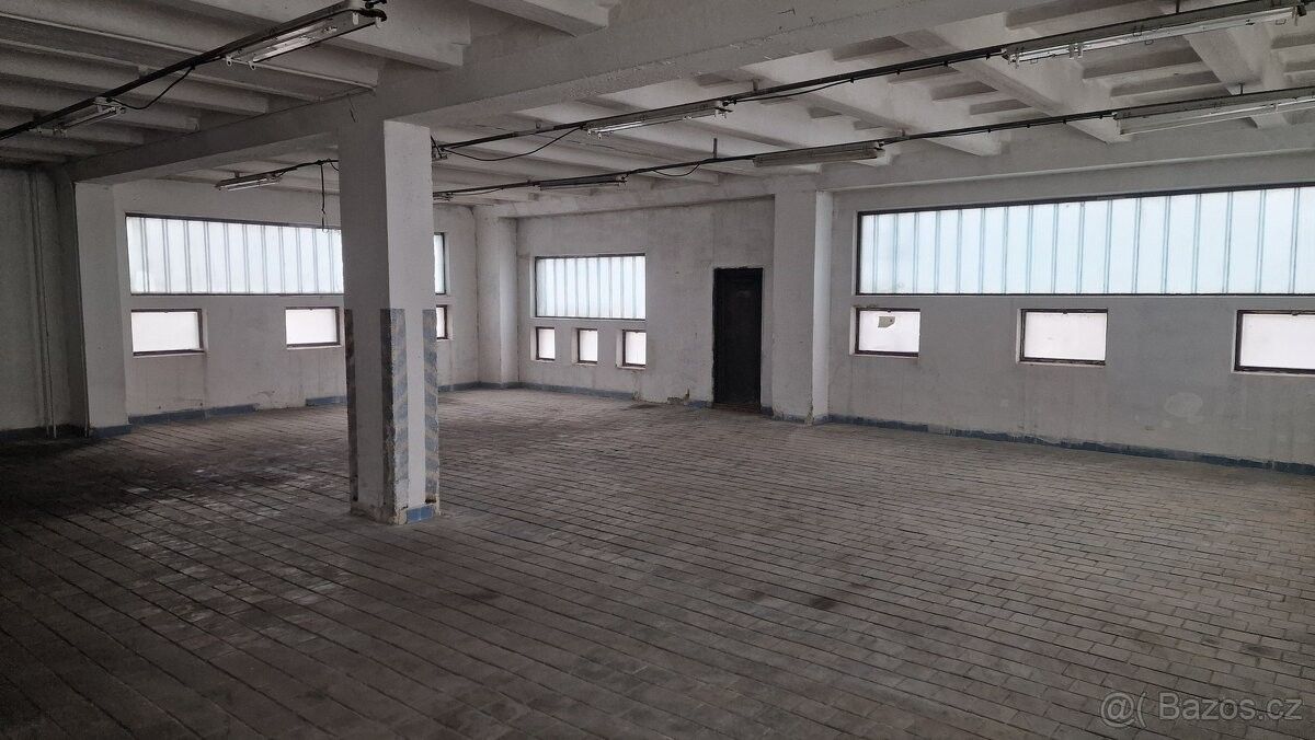 Sklady, Jihlava, 586 01