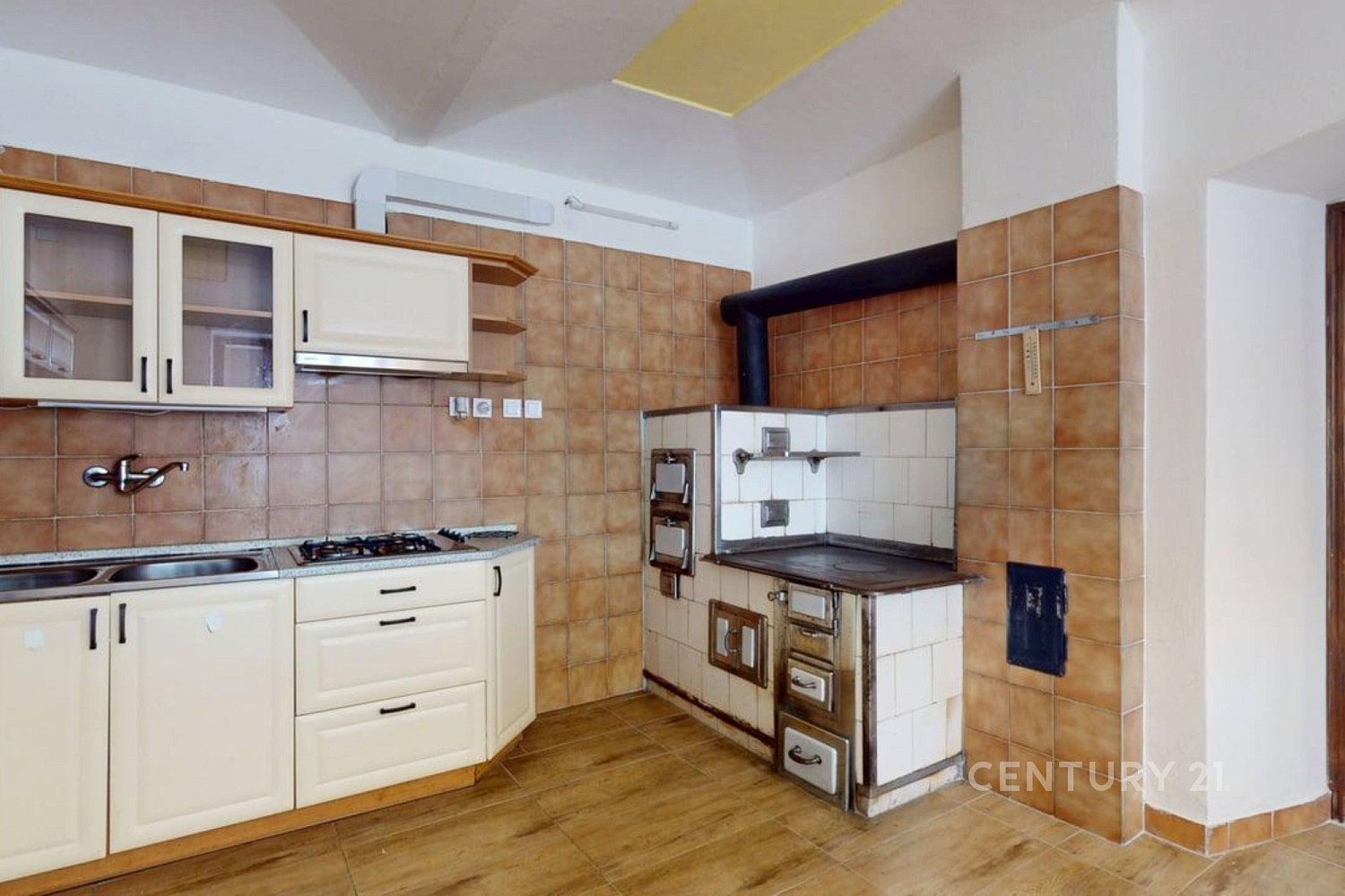 Rodinný dům · 245 m² · Náves, Hrusice, okres Praha-východ - 4