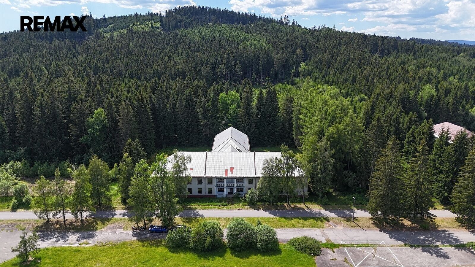 Ubytovací zařízení, 4 000 m²
