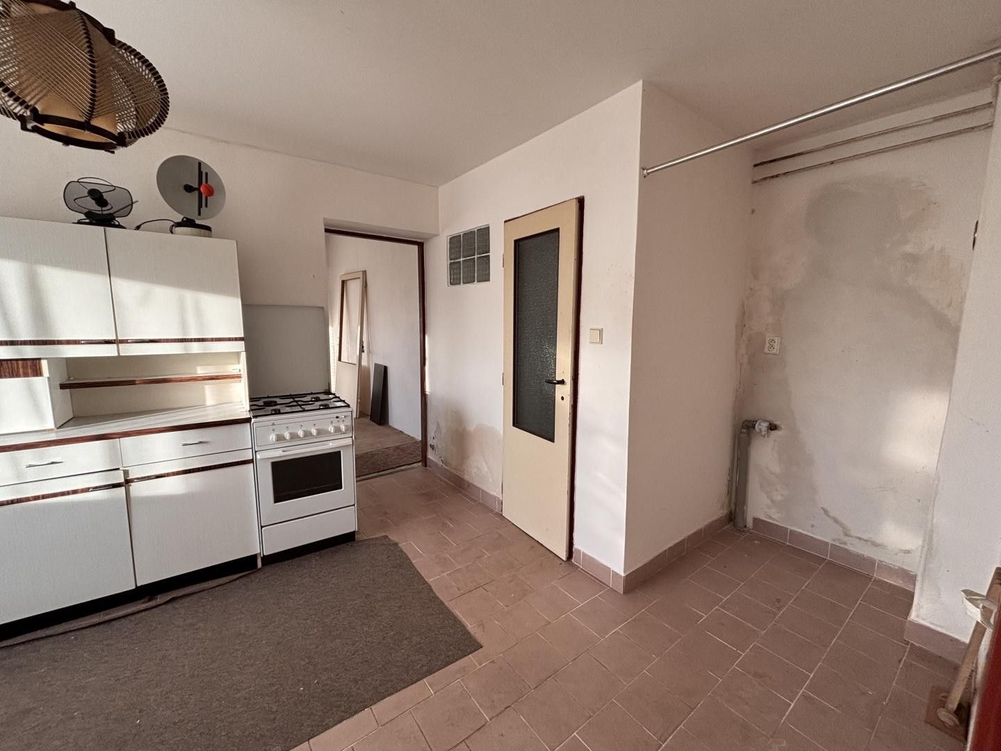 Pronájem byt 1+1 - Koloveč, 39 m²