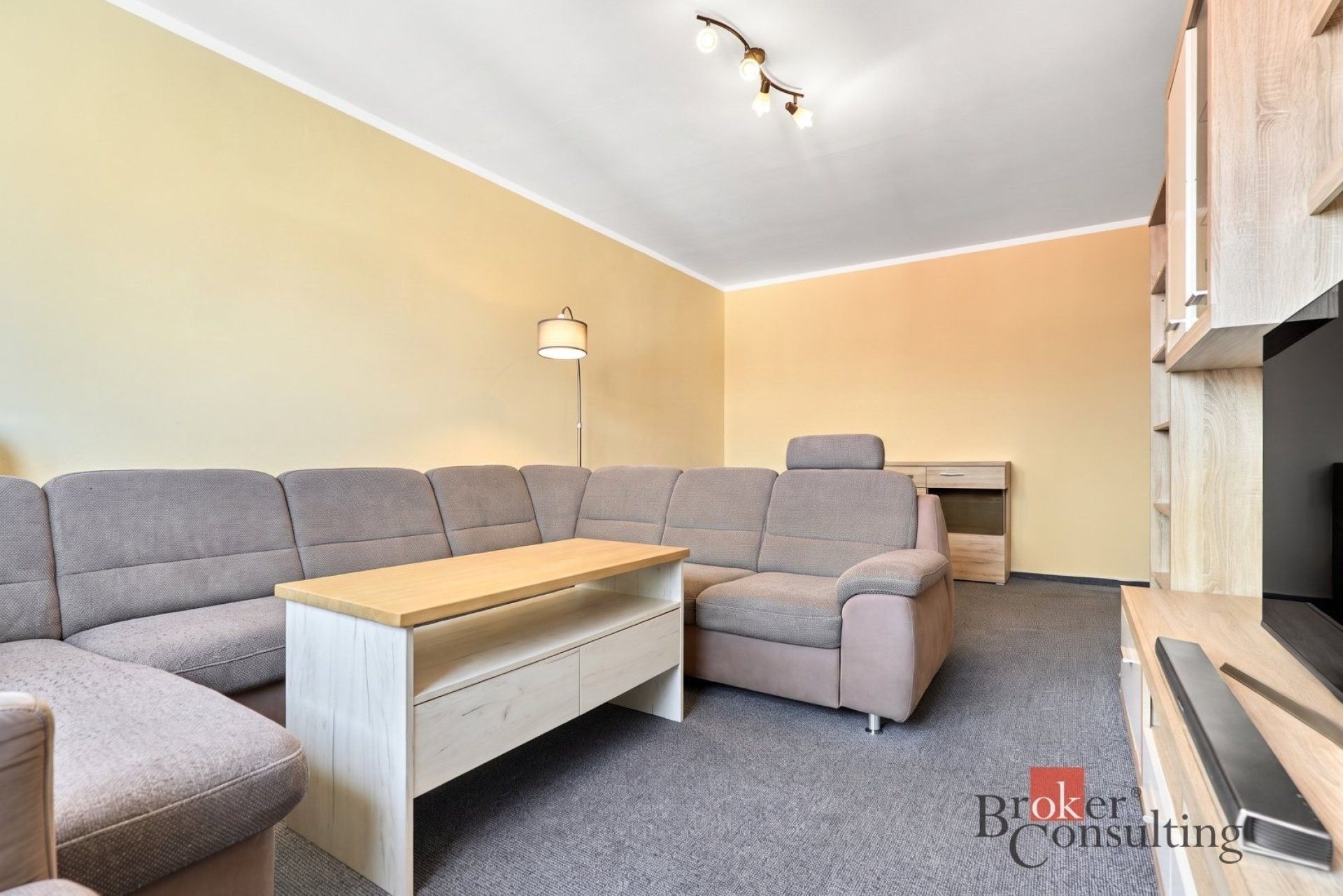 4+1, Lidické nábřeží, Sokolov, 79 m² - 2