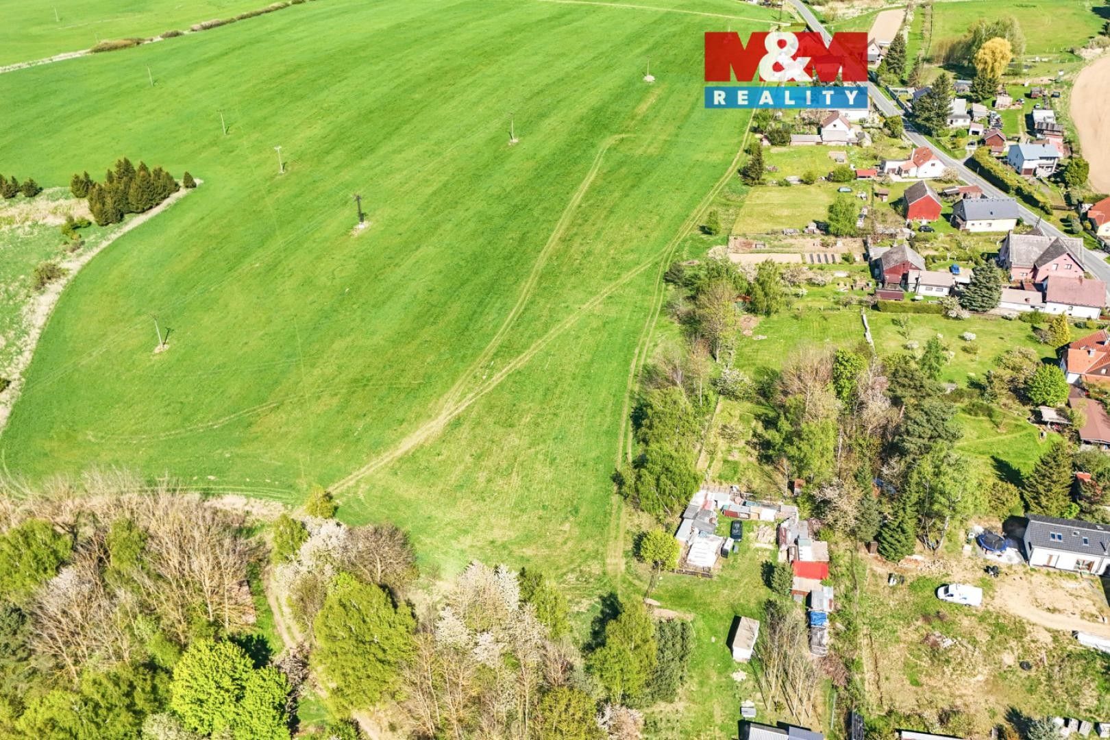 Komerční pozemky, Studánka