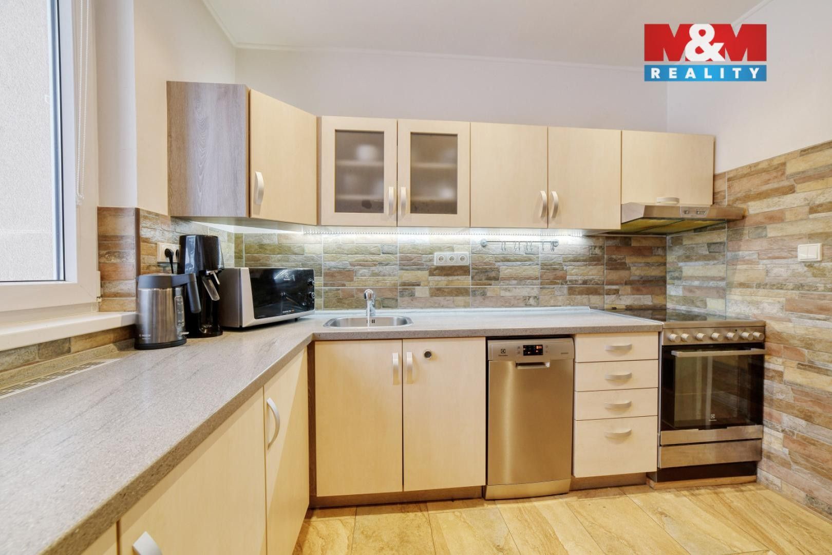 Prodej byt 3+1 - Pod Lesem, Valy, 64 m²