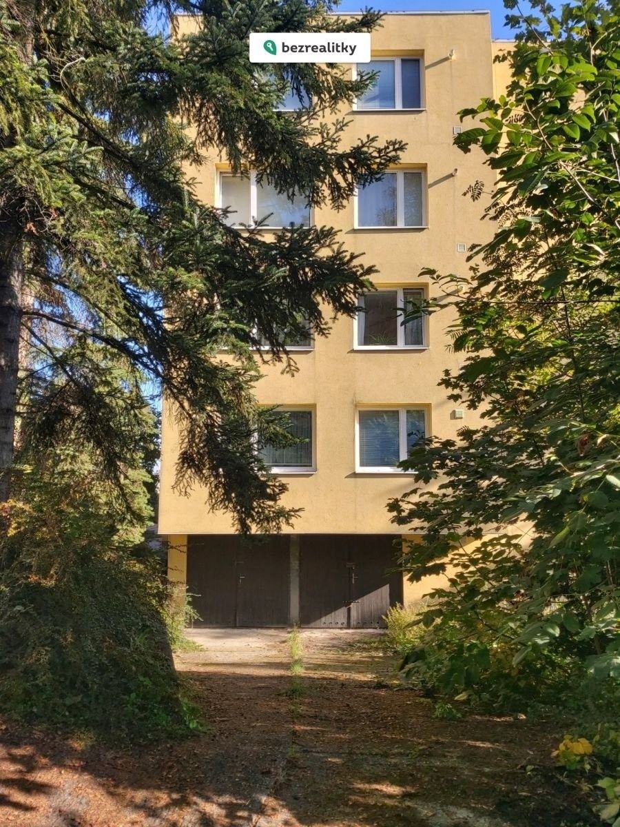 Prodej garáž - U Mrázovky, Praha, 18 m²