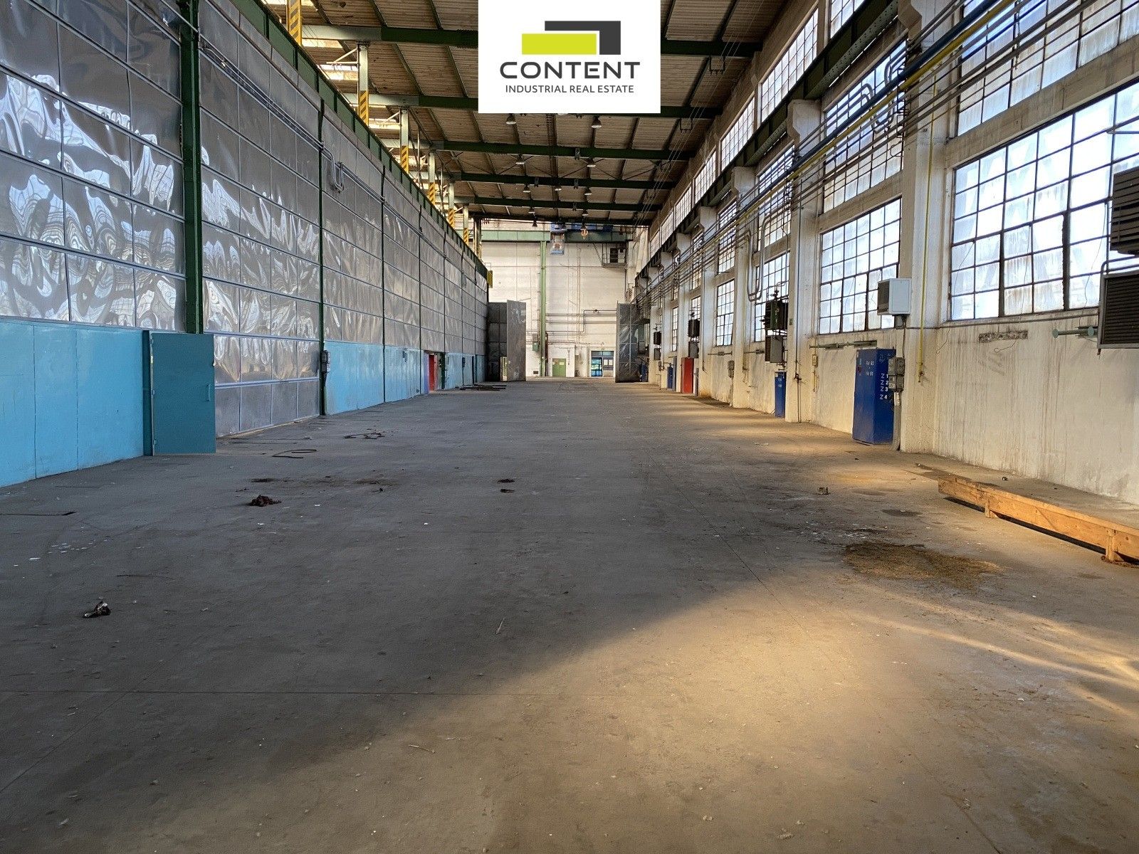 Sklady, Pražská třída, Hradec Králové, 1 080 m²