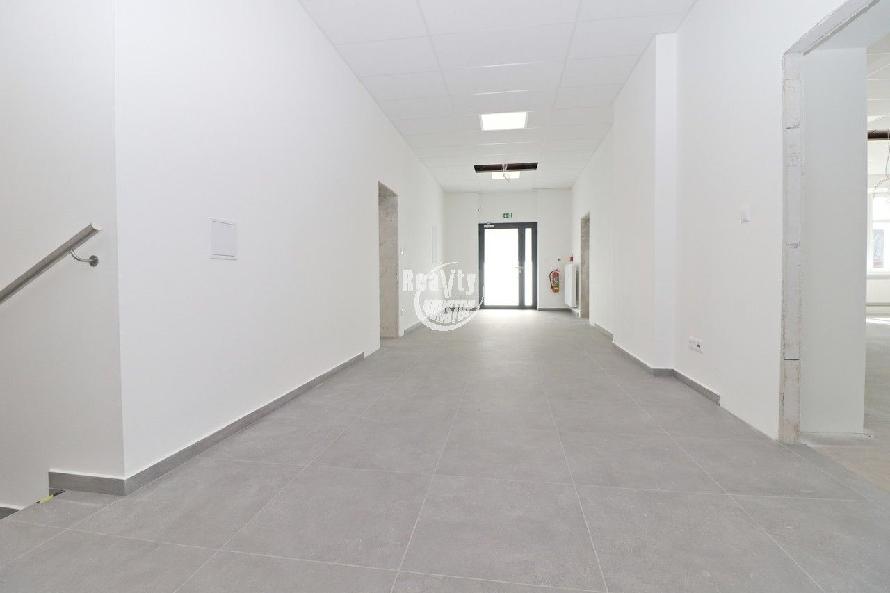 Pronájem komerční - Pávovská  , Jihlava, 584 m² - 5