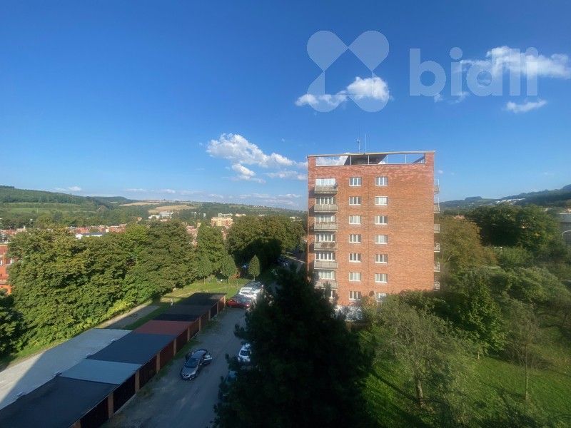 Pronájem byt 3+1 - Věžové domy, Zlín, 65 m²