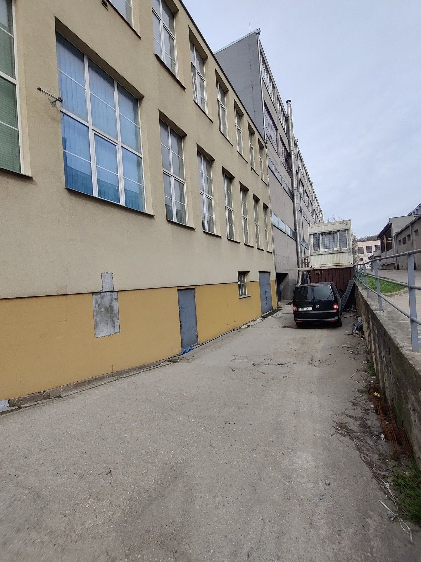 Sklad · 253 m² · Kolbenova, Praha - 3