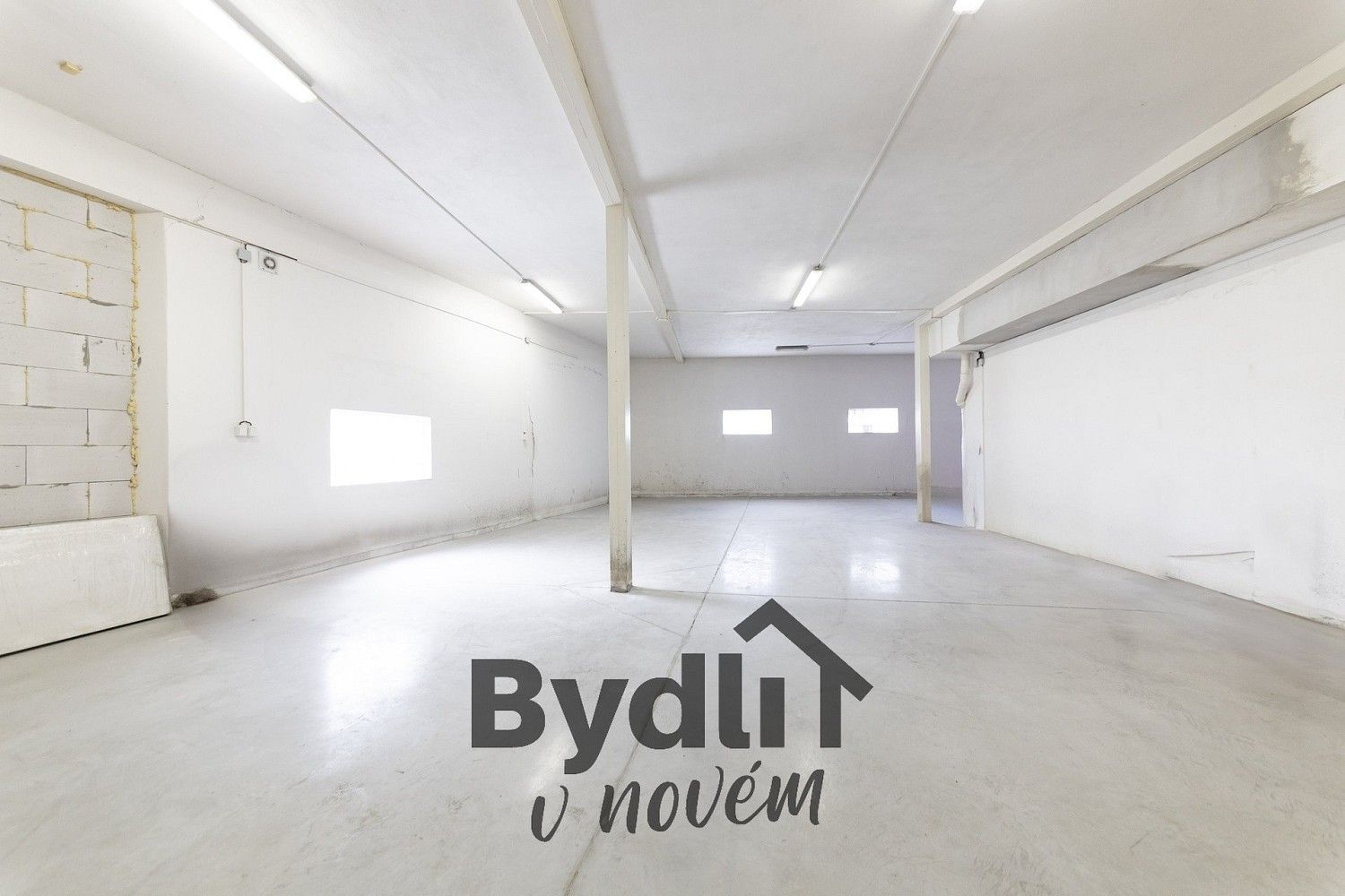 Sklad · 277 m² · Vícenice u Náměště nad Oslavou, okres Třebíč - 3