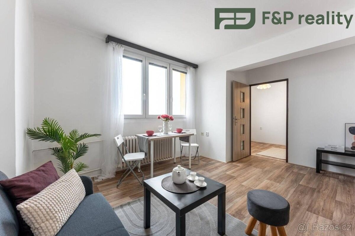 Byty, Kolín, 280 02