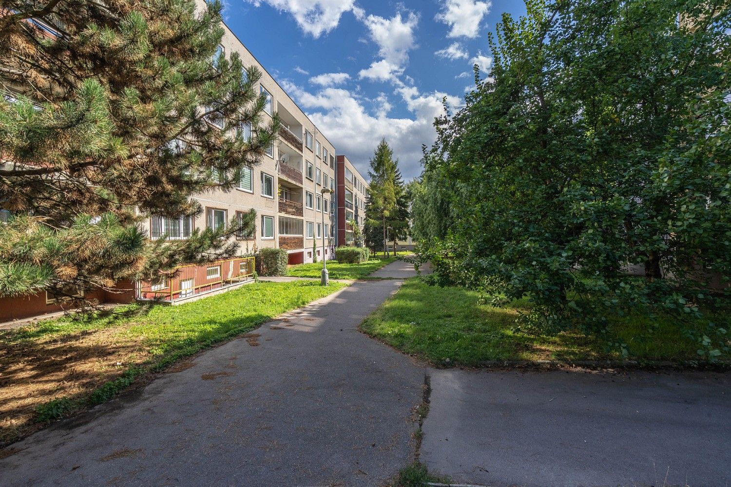 3+1, Praha - Kyje, okres Praha 14, Hlavní město Praha, 80 m² - 1