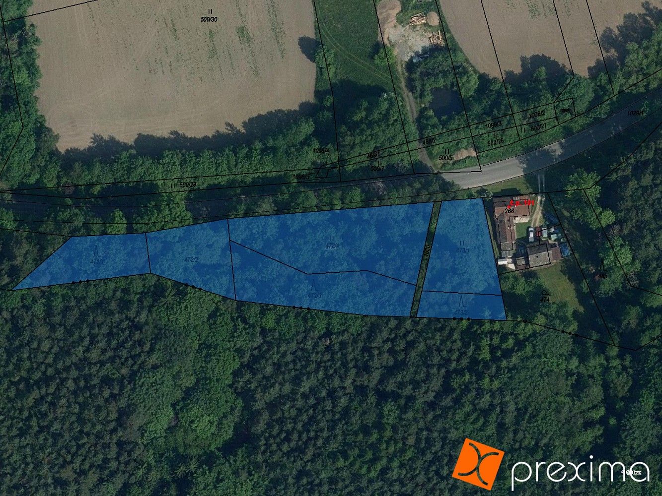 Les, 749 m²