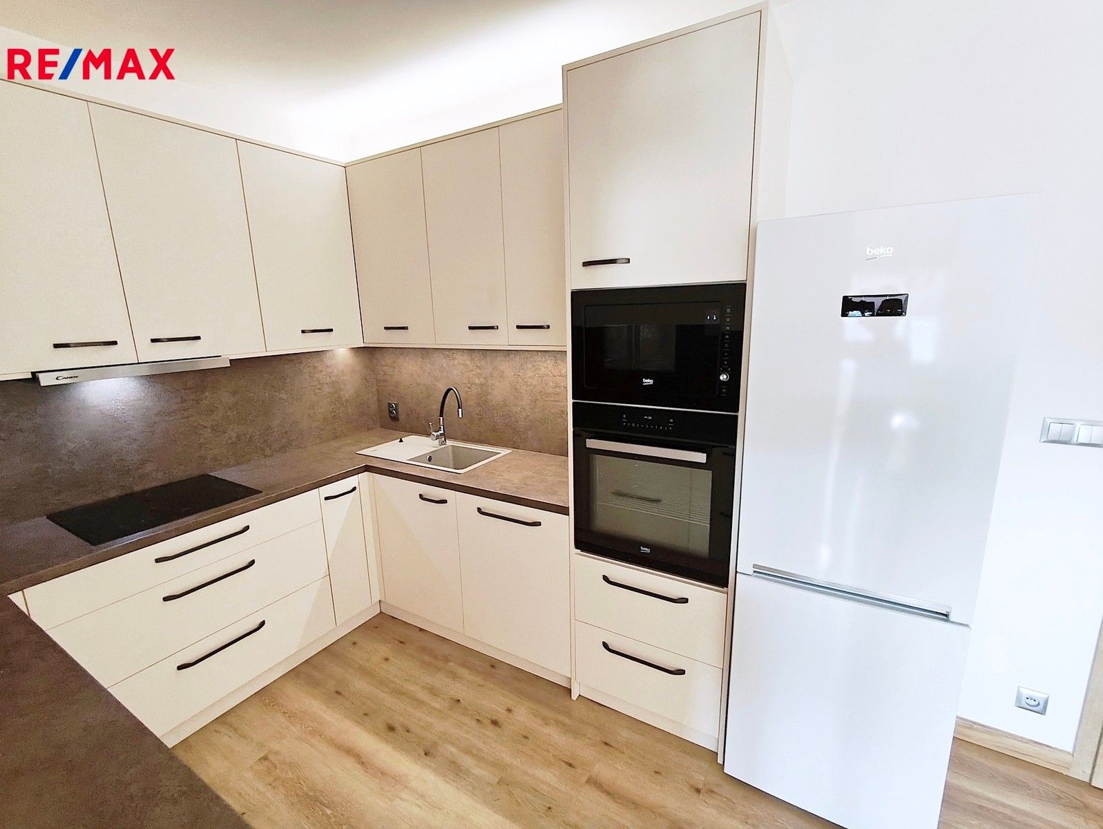 Pronájem byt 2+kk - České Vrbné, České Budějovice, 48 m²