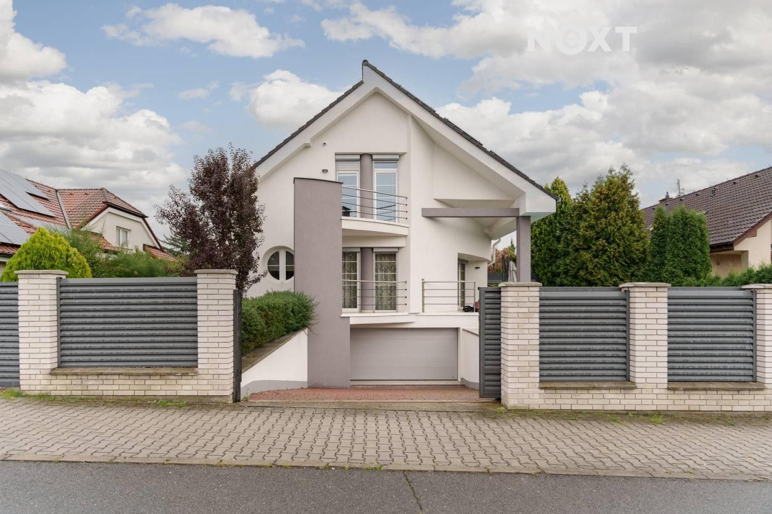 Vily, Ve Strnadovně 901, Kladno, 270 m²