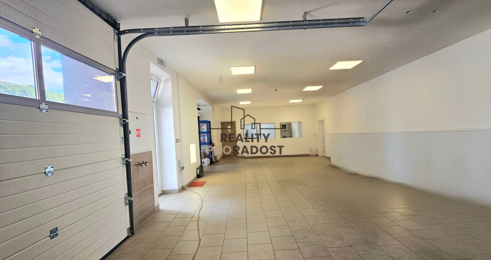 Obchodní prostory, Kolískova 3842, Hodonín, 130 m² - 2