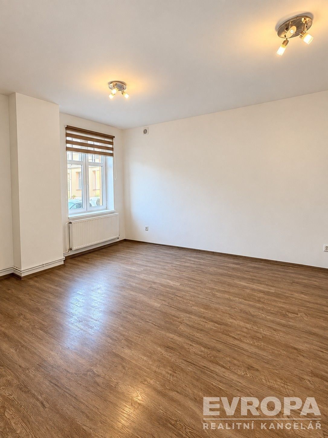Prodej byt 2+1 - Palackého náměstí 192, Nový Bor, 66 m² - 5