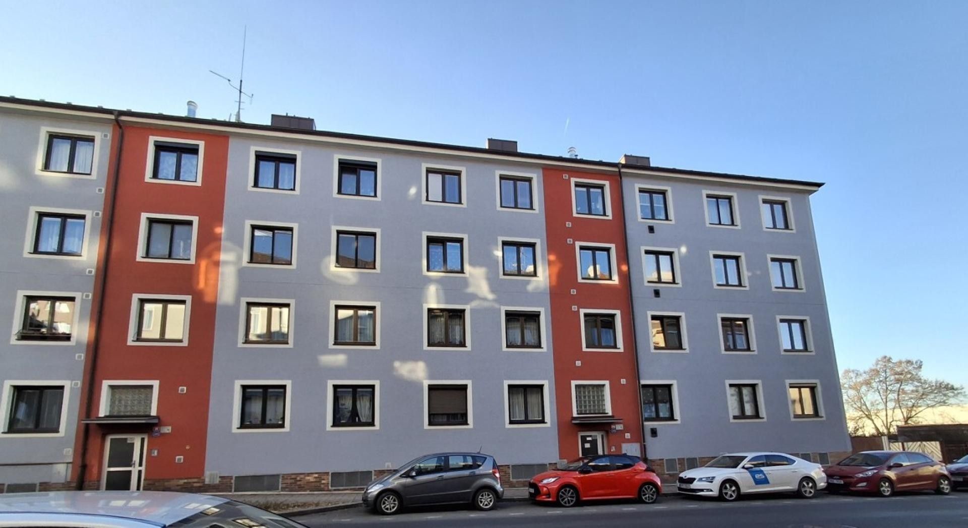 1+kk, Žižkova 2096, Cheb, 32 m²