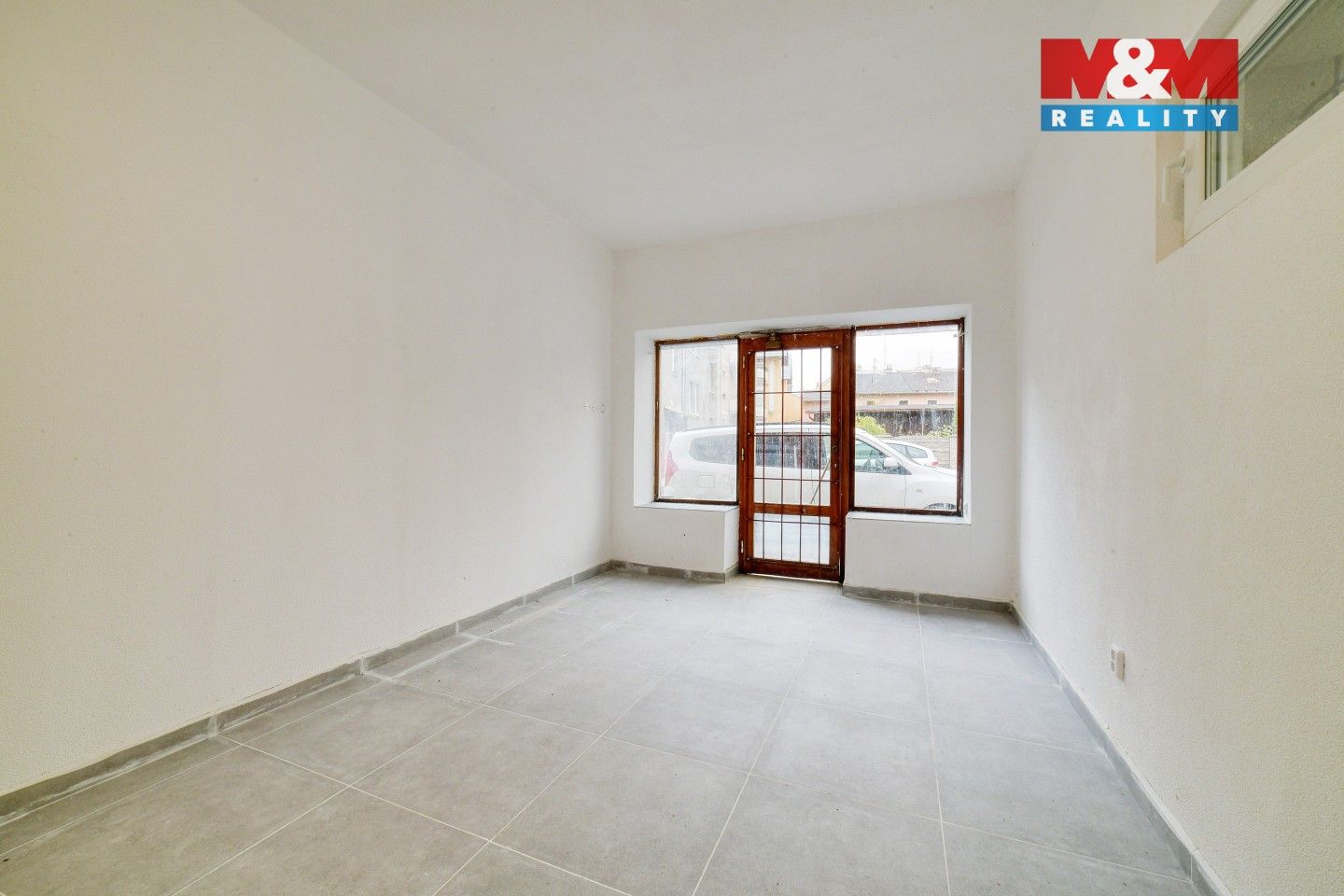 Obchodní prostory, Husova, Mariánské Lázně, 22 m²