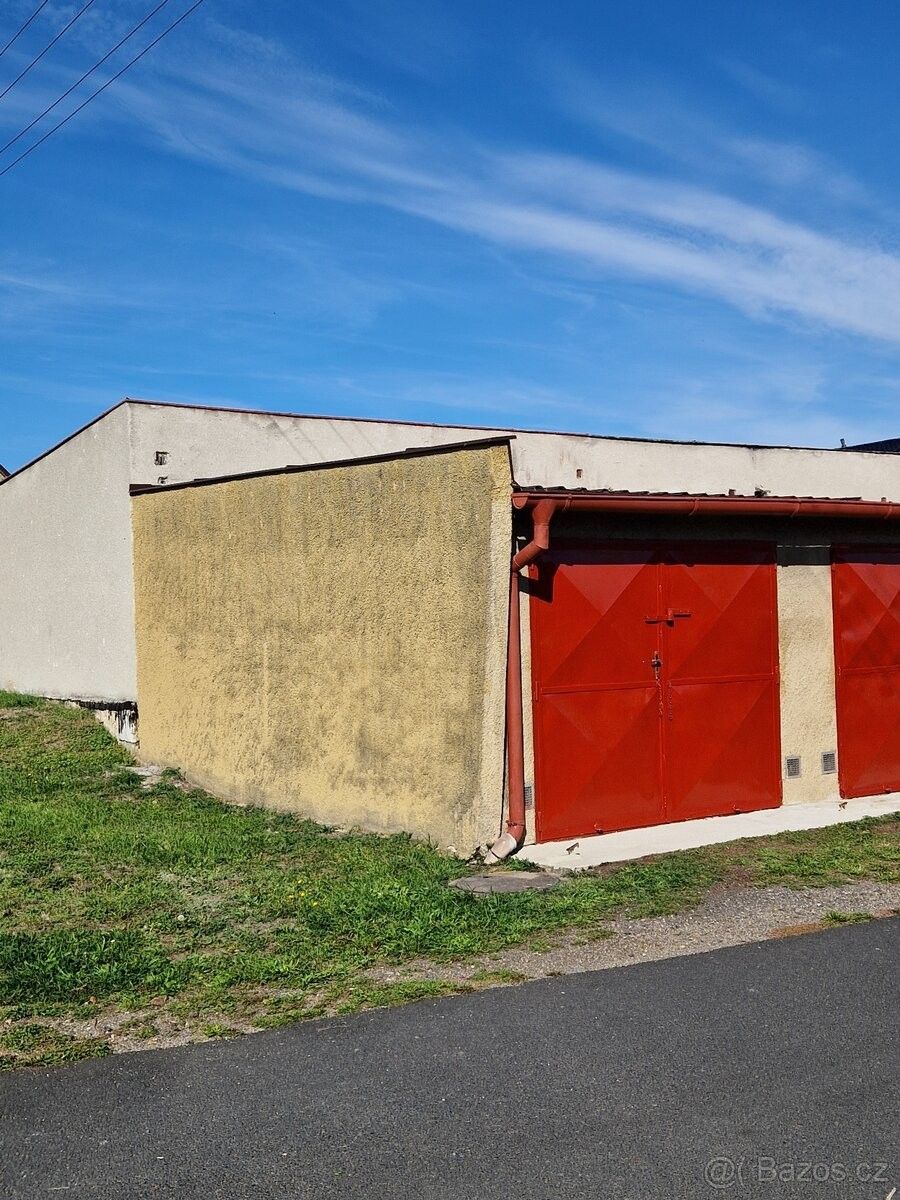Garáže, Cheb, 350 02 - 1