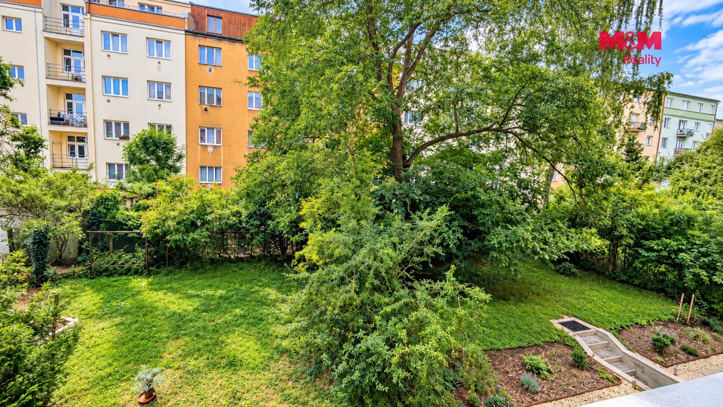 Byt 1+kk · 28 m² · Počátecká, Praha - 4