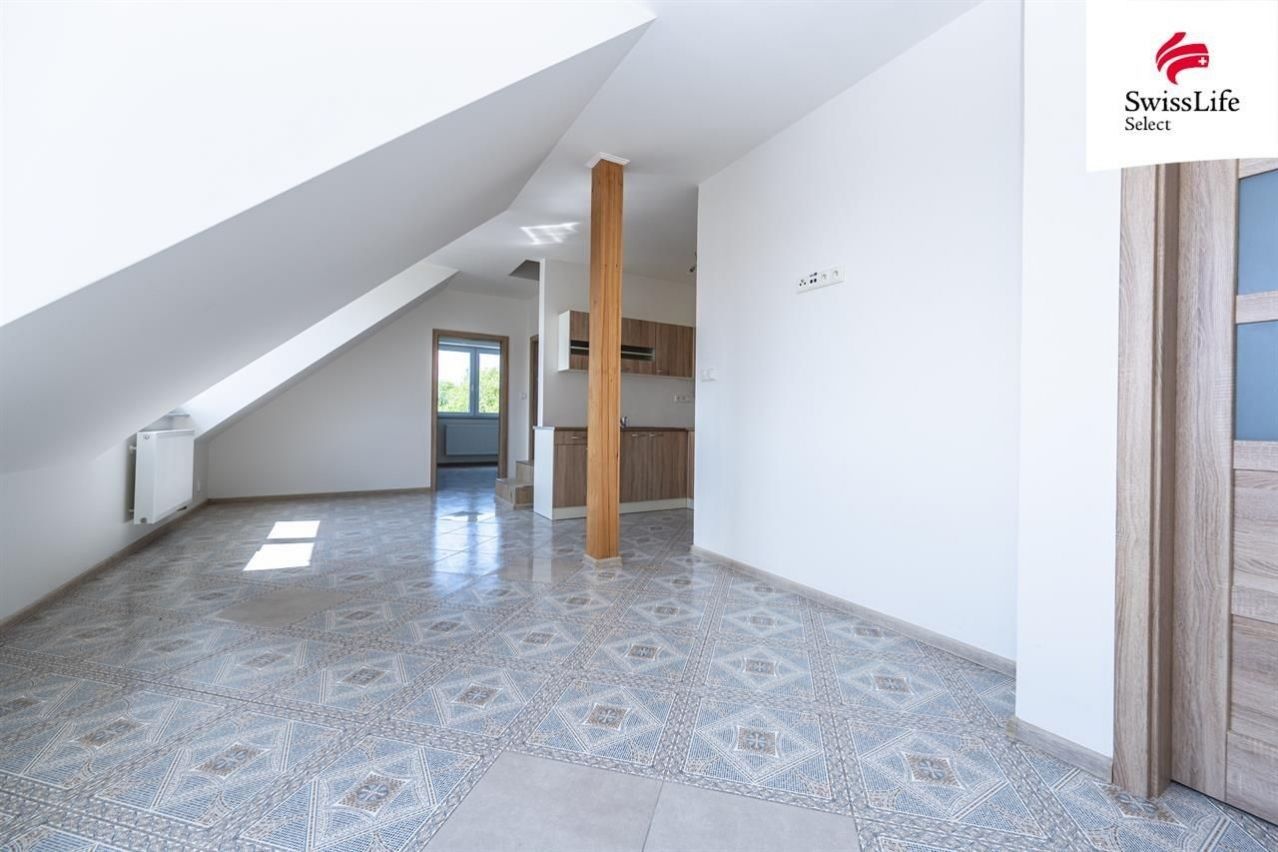 Prodej byt 4+kk - Břežany II, 102 m²