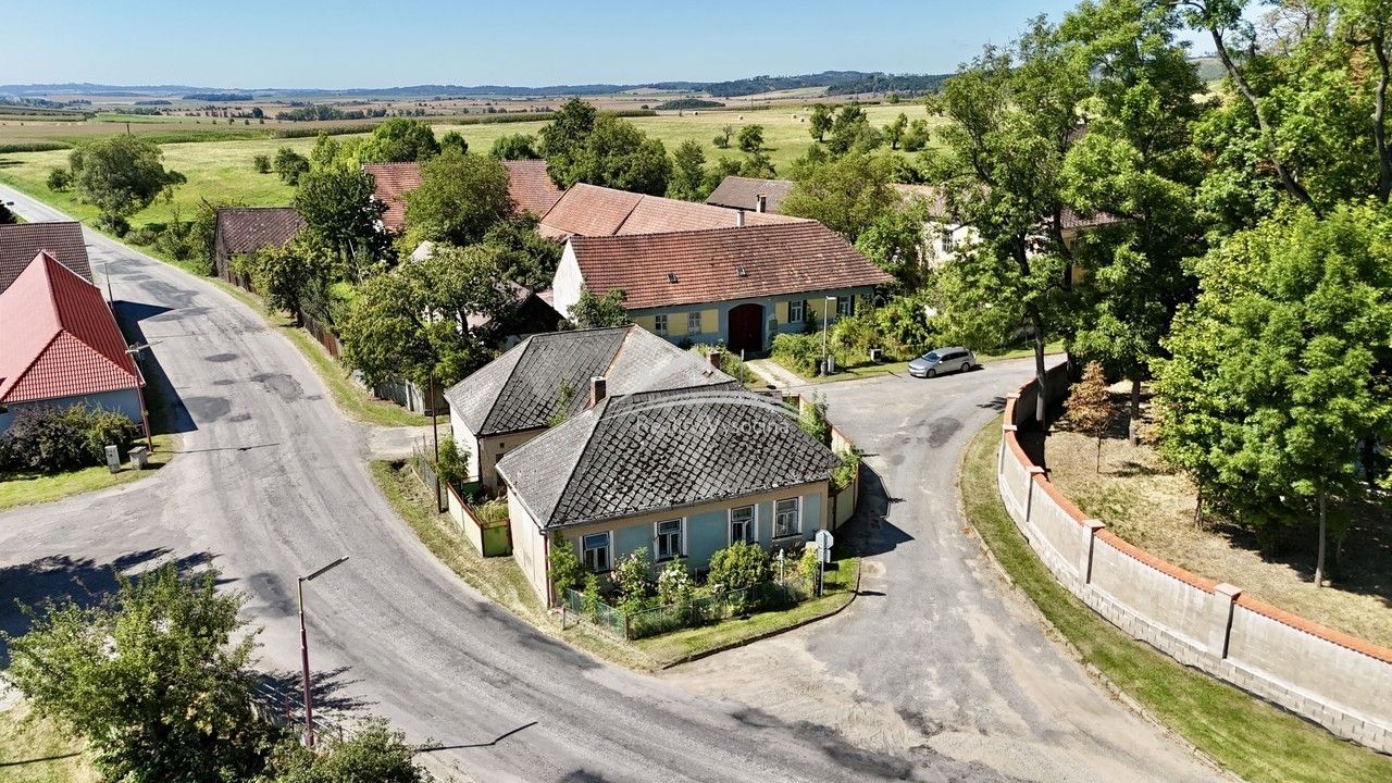 Prodej rodinný dům - Krasonice, 160 m²
