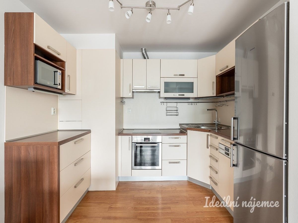 3+kk, Pod lysinami, Praha, 67 m² - 1