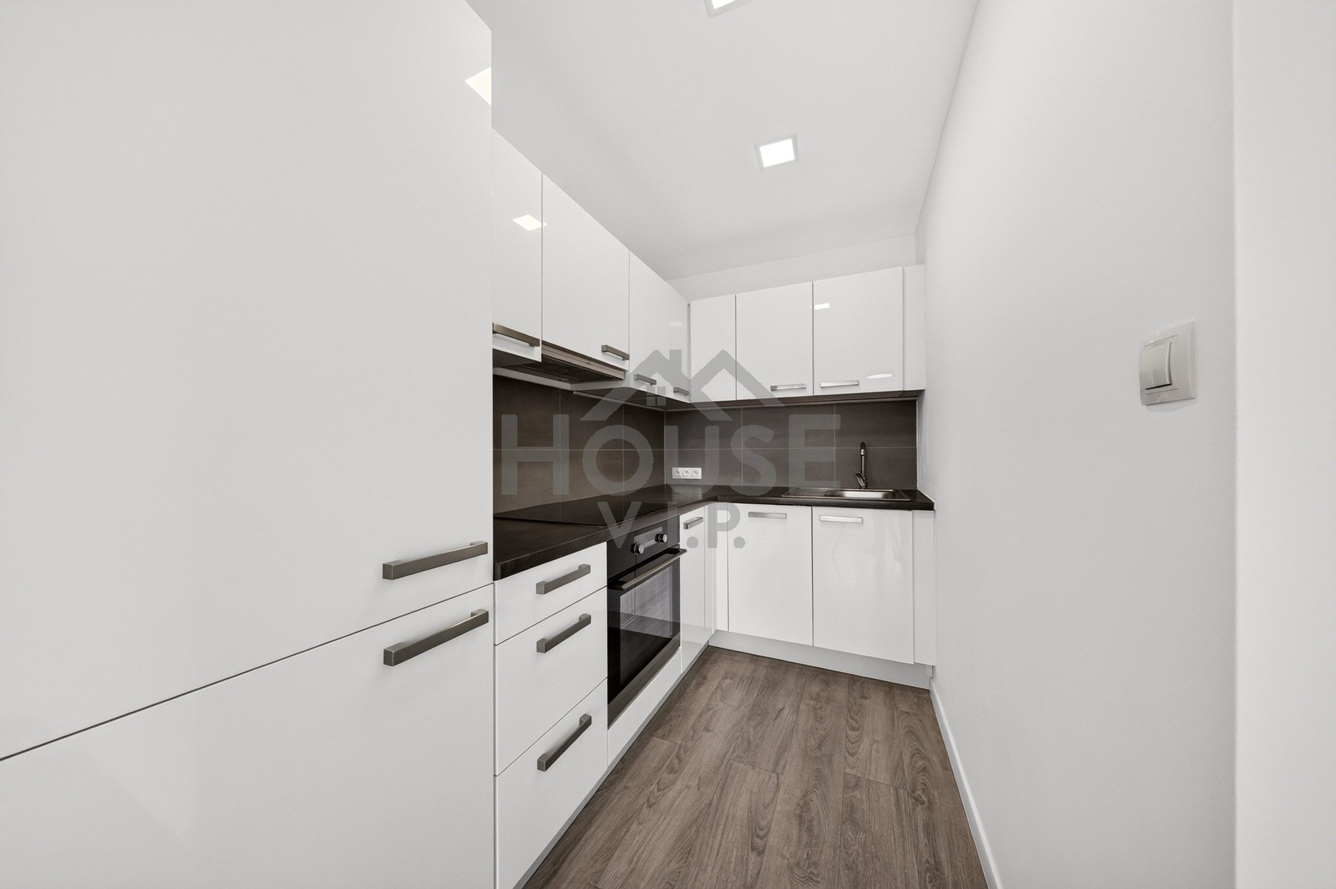 Byt 2+kk · 42 m² · Prosecká, Praha - 2