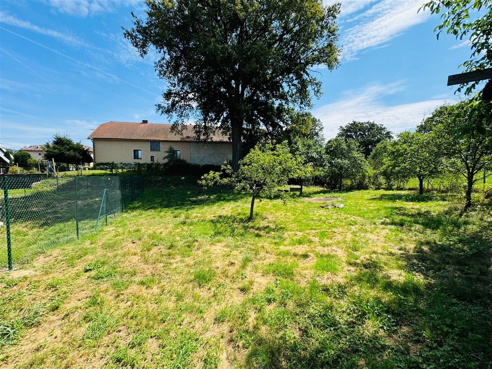 Prodej pozemek pro bydlení - Církvice