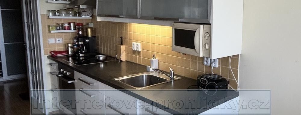 Pronájem byt - Praha, 181 00