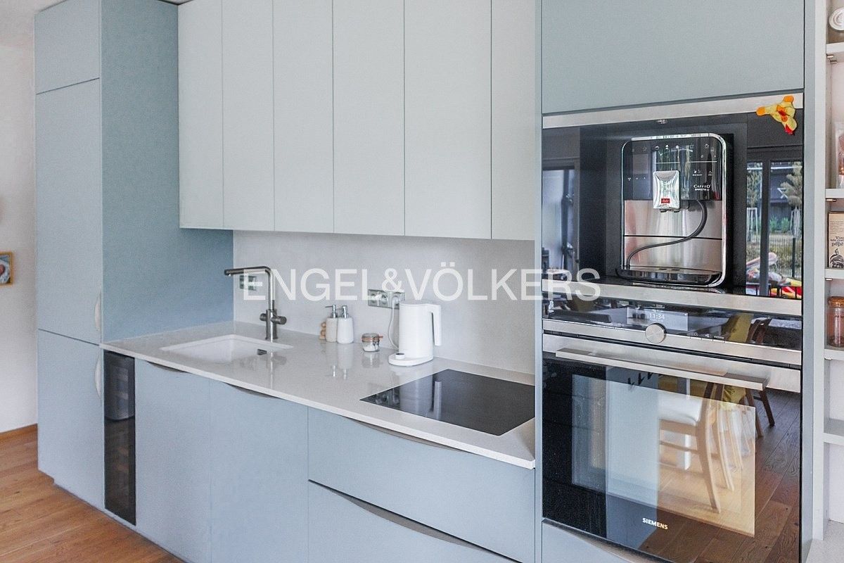 Pronájem byt 4+kk - Luciana Blagy 3400, Praha Smíchov, 120 m² - 5