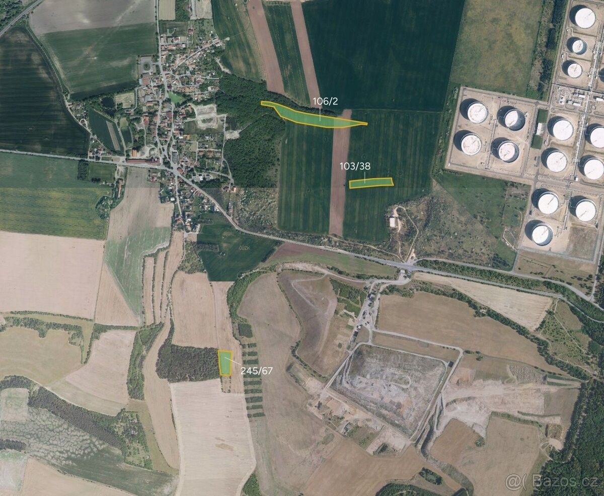 Pozemky pro bydlení, Velvary, 273 24