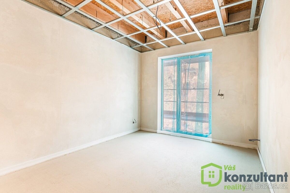 Byty, Adamov, 679 04