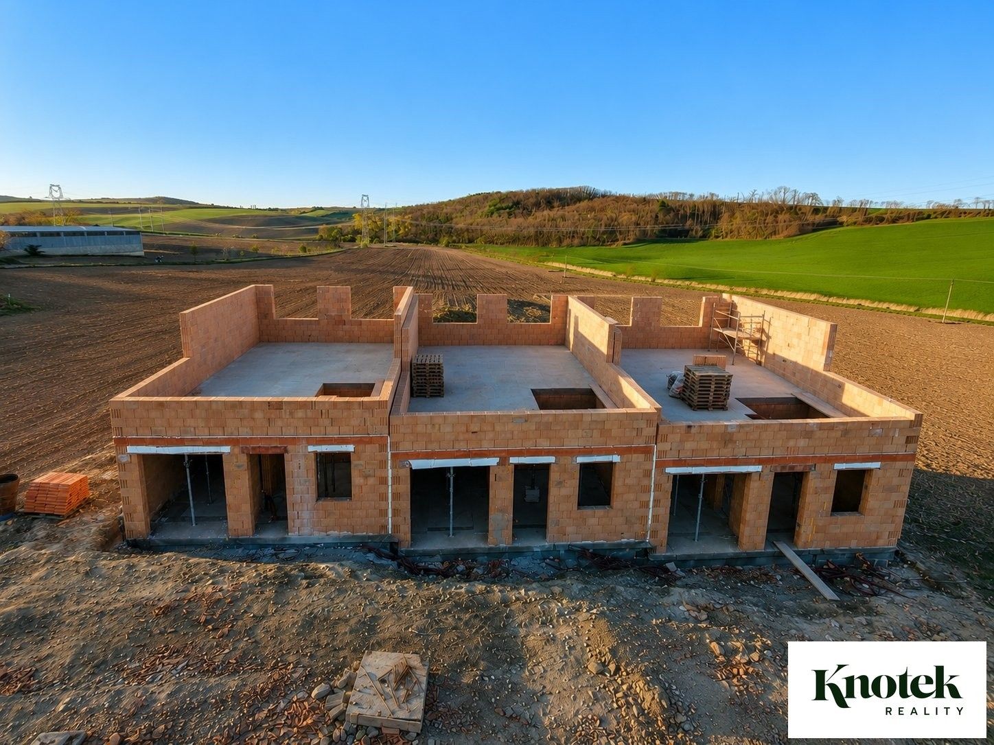 Rodinné domy, Klobouky u Brna, 141 m² - 1