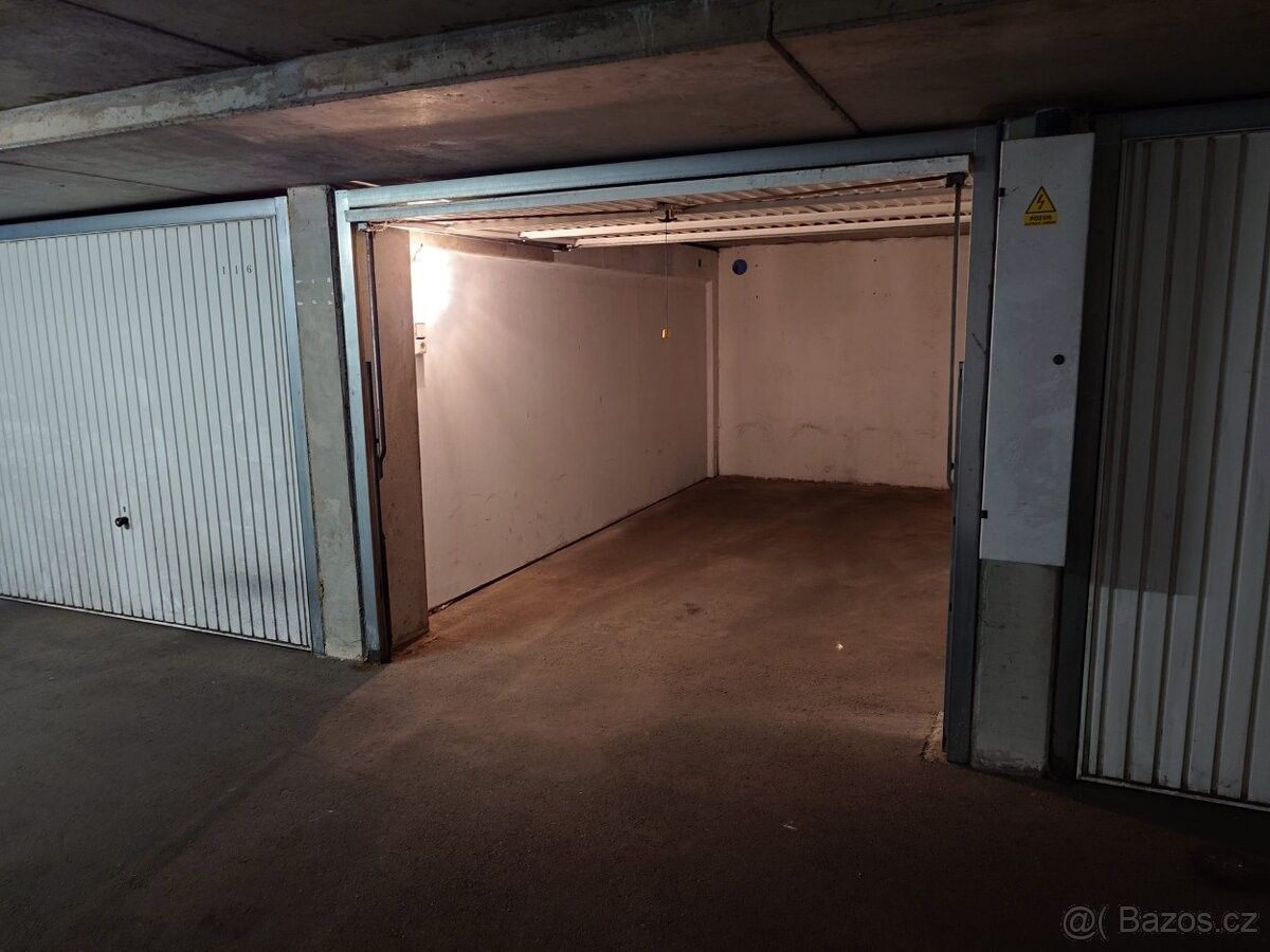 Garáže, České Budějovice, 370 05