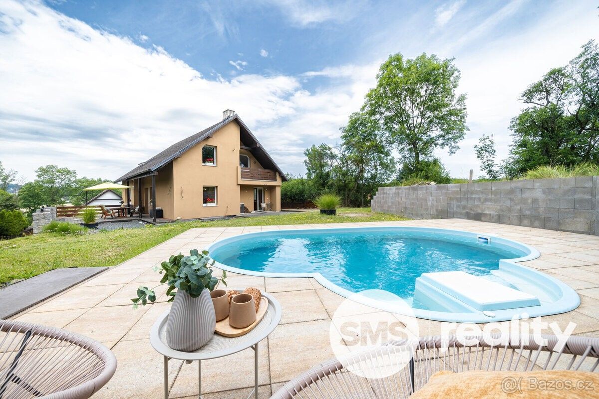 Prodej rodinný dům - Klokočná, 251 64