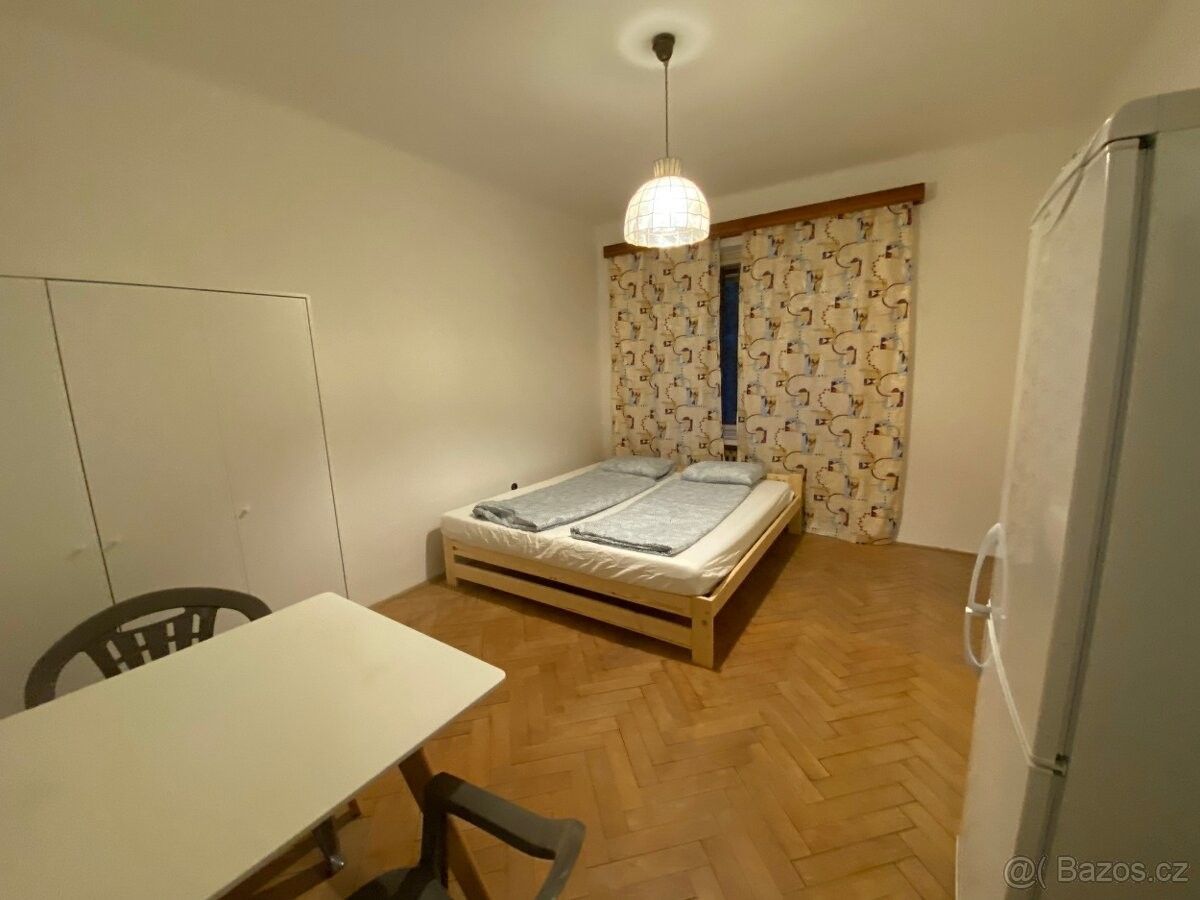 Pronájem byt - Praha, 140 00