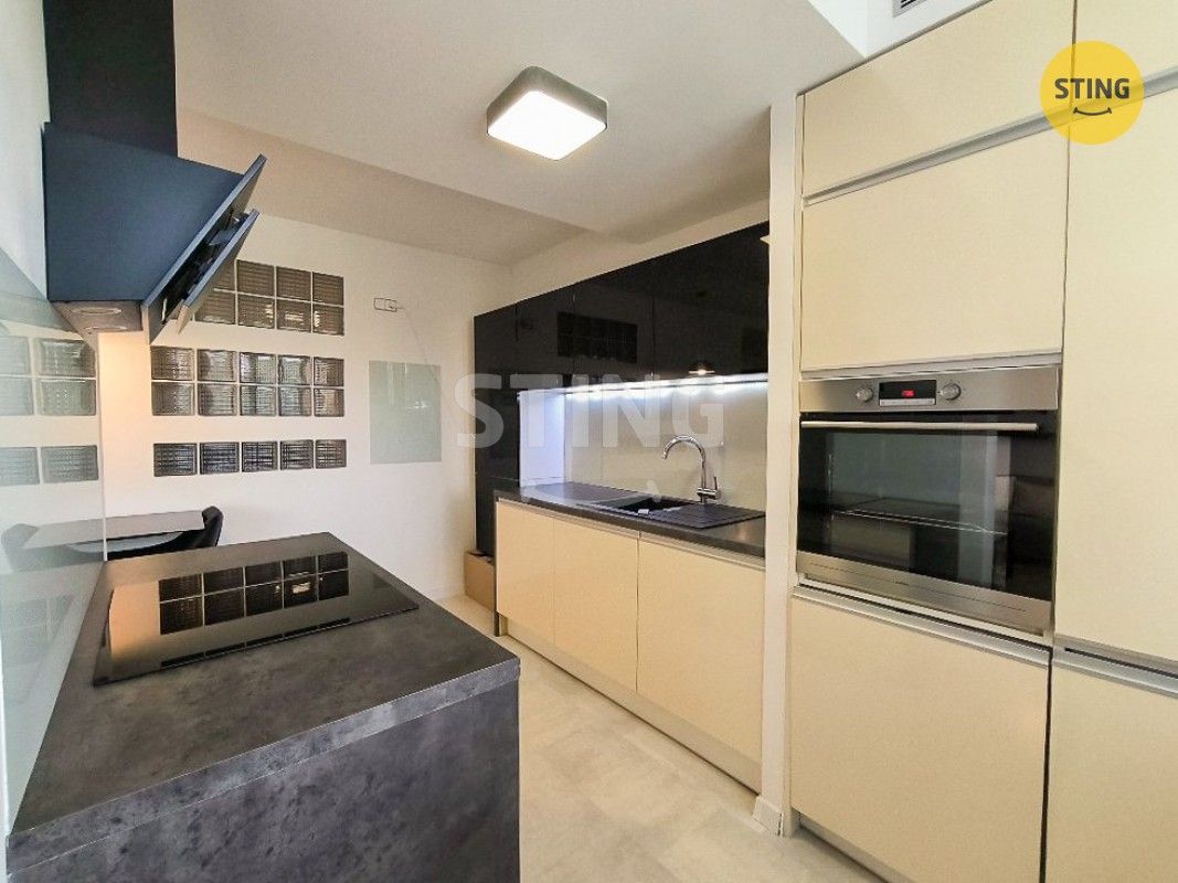 Pronájem byt 2+kk - Porubská, Ostrava, 59 m² - 5