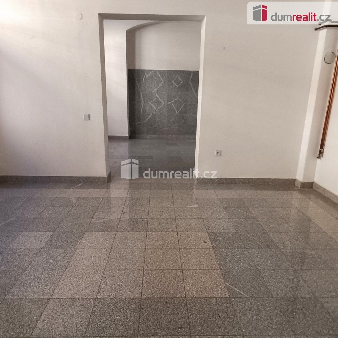 Pronájem kancelář - Čs. legií, Děčín, 71 m²