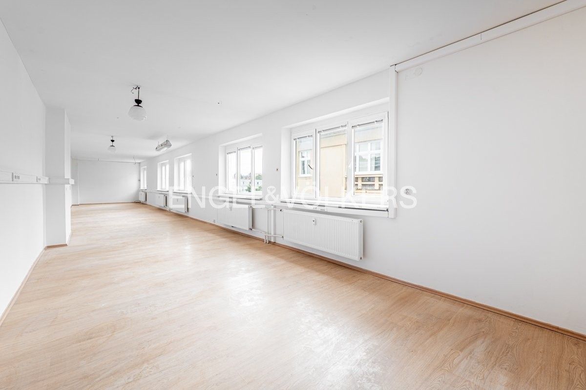 Pronájem kancelář - Mezi vodami, Praha, 65 m²