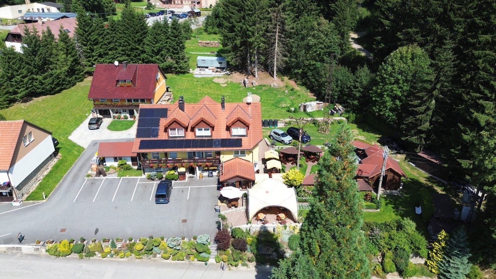 Ubytovací zařízení, 454 m²