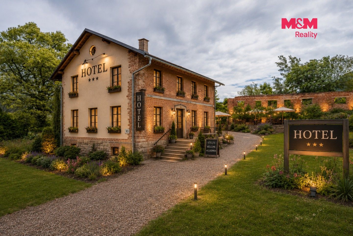 Rodinné domy, Martínkovice, 380 m² - 2